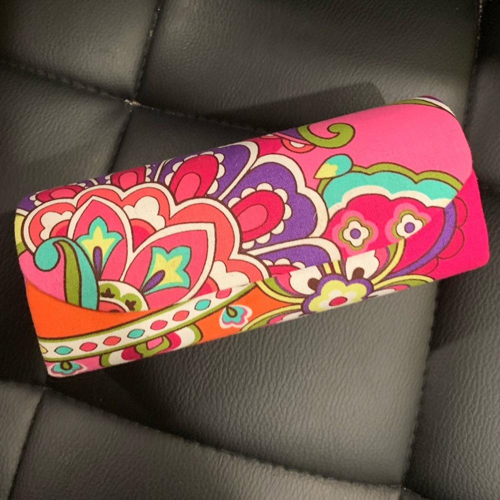 SOLD-Vera Bradley eyeglass case